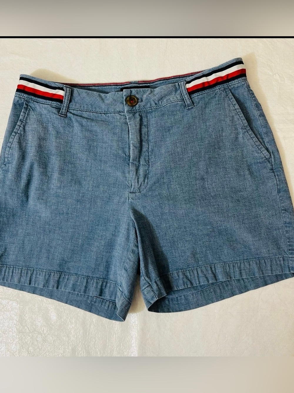 Tommy Hilfiger Chambray Blue Shorts with Signature Stripe Waistband SZ 4